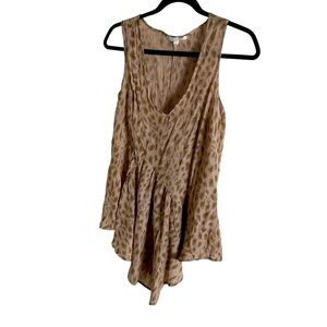 Women Leopard Print Sleeveless Blouse size medium